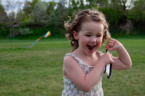 Stark Family Golden Hour Kite Flying Session Smyer Image 5327