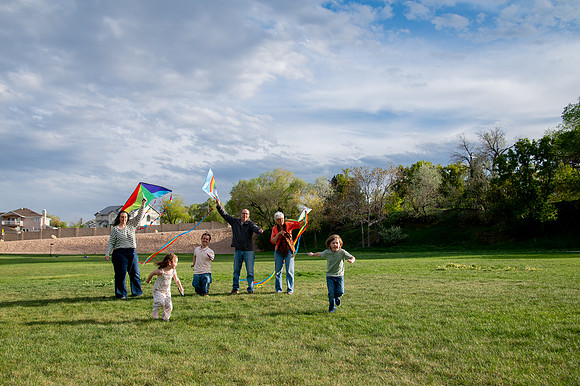Stark Family Golden Hour Kite Flying Session Smyer Image 5339