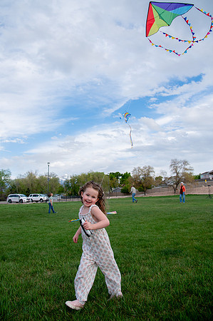 Stark Family Golden Hour Kite Flying Session Smyer Image 5218