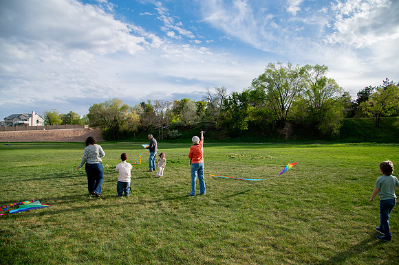 Stark Family Golden Hour Kite Flying Session Smyer Image 5332