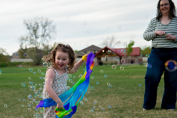 Stark Family Golden Hour Kite Flying Session Smyer Image 5539