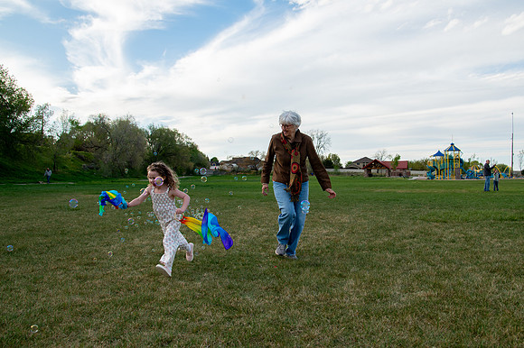 Stark Family Golden Hour Kite Flying Session Smyer Image 5579