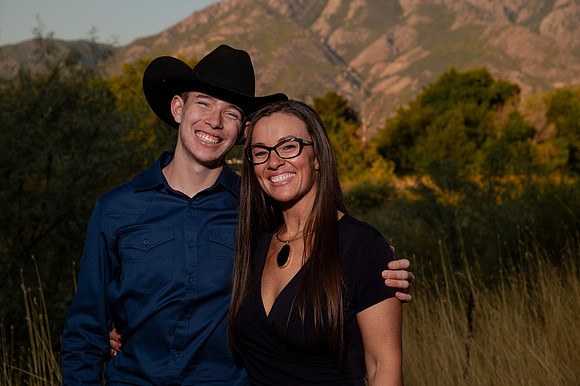 Family Portraits at Wheeler Farm: Alicia Peterson's Blended Family in the Glow of Sunset