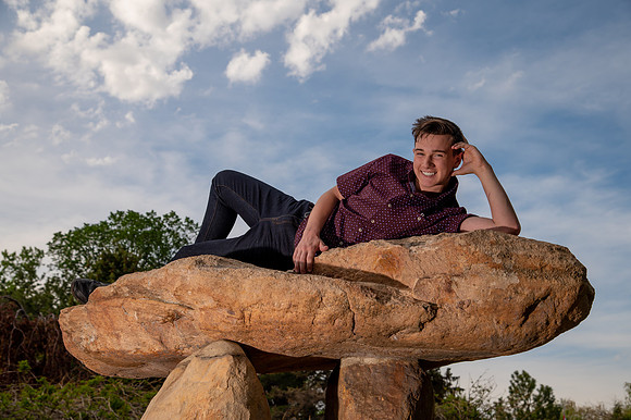 Unforgettable Family Portraits: Celebrating Love and Beauty at the International Peace Gardens