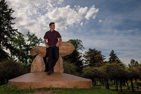 Unforgettable Family Portraits: Celebrating Love and Beauty at the International Peace Gardens