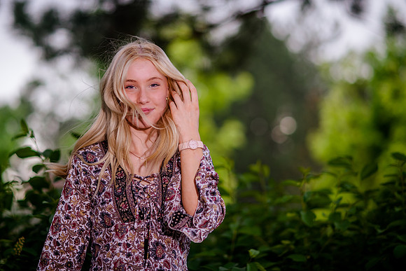 Unforgettable Family Portraits: Celebrating Love and Beauty at the International Peace Gardens