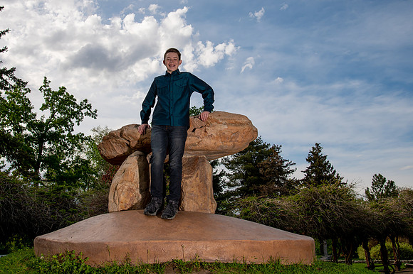 Unforgettable Family Portraits: Celebrating Love and Beauty at the International Peace Gardens