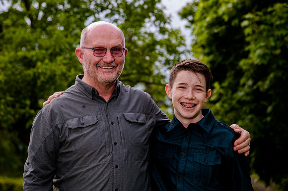 Unforgettable Family Portraits: Celebrating Love and Beauty at the International Peace Gardens