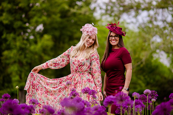 Unforgettable Family Portraits: Celebrating Love and Beauty at the International Peace Gardens