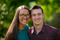 Unforgettable Family Portraits: Celebrating Love and Beauty at the International Peace Gardens
