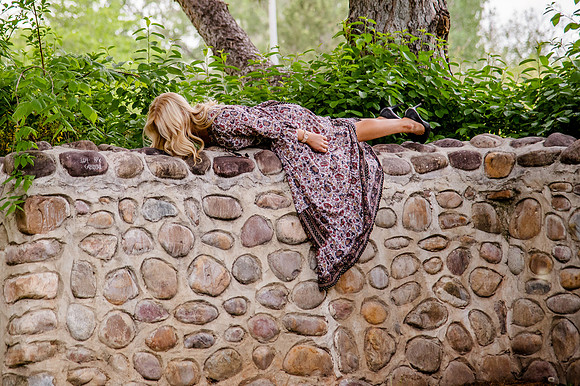 Unforgettable Family Portraits: Celebrating Love and Beauty at the International Peace Gardens