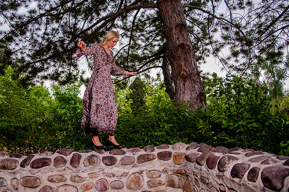 Unforgettable Family Portraits: Celebrating Love and Beauty at the International Peace Gardens