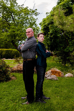 Unforgettable Family Portraits: Celebrating Love and Beauty at the International Peace Gardens