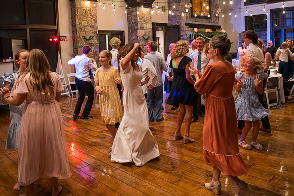 Andrew Watson Tasha Sotomayor Oates Wedding The Lodge at Traverse Mountain4385
