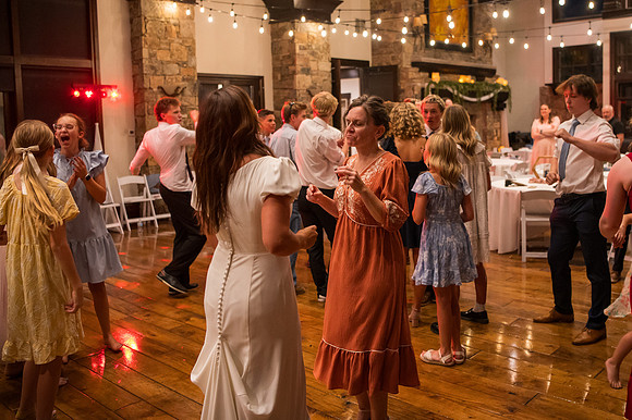 Andrew Watson Tasha Sotomayor Oates Wedding The Lodge at Traverse Mountain4392