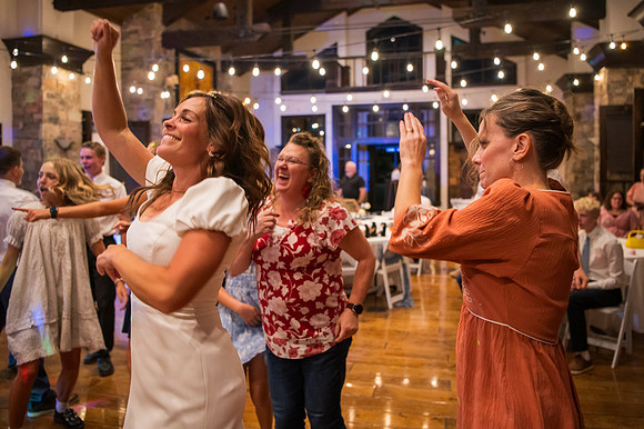 Andrew Watson Tasha Sotomayor Oates Wedding The Lodge at Traverse Mountain4406