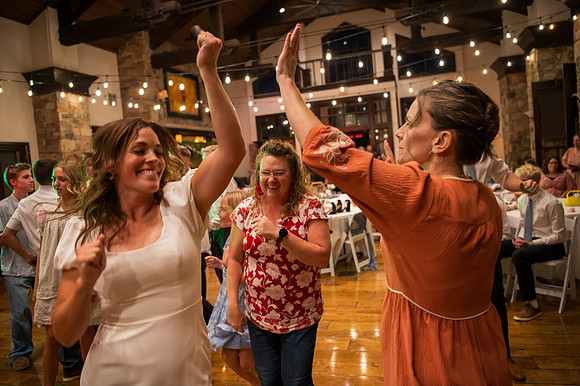 Andrew Watson Tasha Sotomayor Oates Wedding The Lodge at Traverse Mountain4407