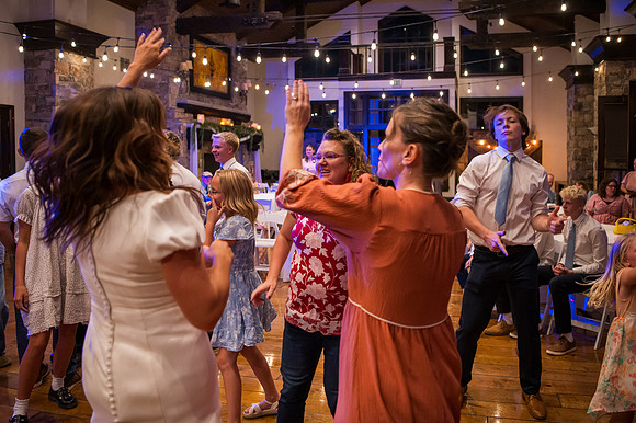 Andrew Watson Tasha Sotomayor Oates Wedding The Lodge at Traverse Mountain4410