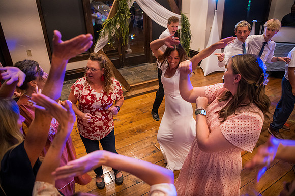 Andrew Watson Tasha Sotomayor Oates Wedding The Lodge at Traverse Mountain4442