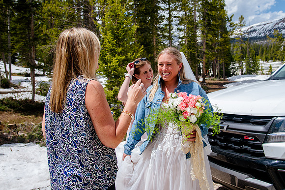 now in June: Megan Collins and Seth Underwood's Mountain Wedding