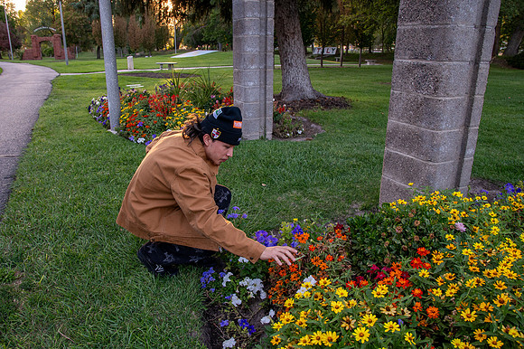 Kelly Lopez Family Portraits at International Peace Gardens in Salt Lake City, Utah303