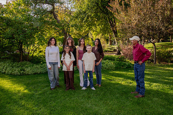 Kelly Lopez Family Portraits at International Peace Gardens in Salt Lake City, Utah9959