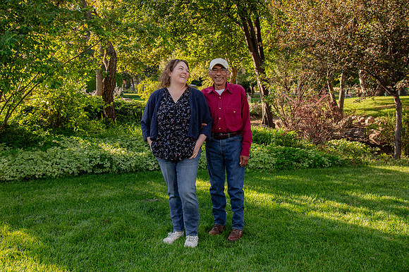 Kelly Lopez Family Portraits at International Peace Gardens in Salt Lake City, Utah9994