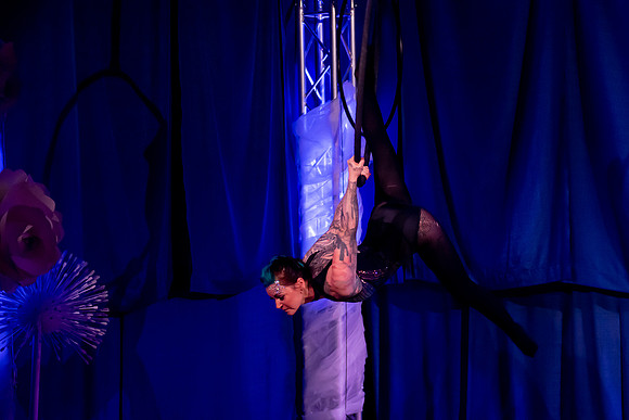 Kiki Cabaret54679