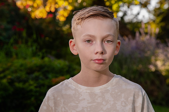 Kelly Lopez Family Portraits at International Peace Gardens in Salt Lake City, Utah20