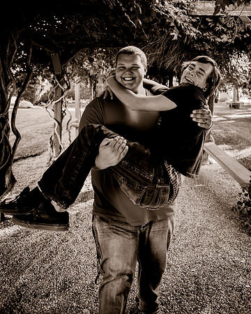 Family Pictues at the International Peace Gardens slc,utah-9779