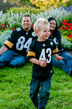 Family Pictues at the International Peace Gardens slc,utah-9019