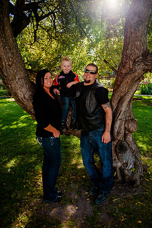 Family Pictues at the International Peace Gardens slc,utah-9586