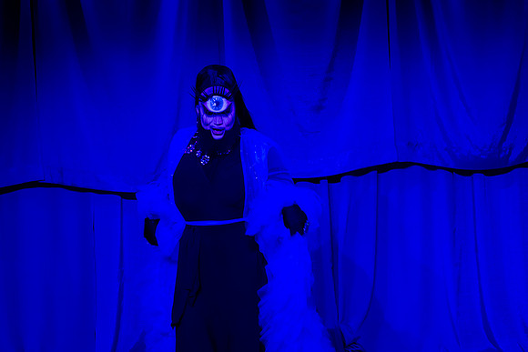 Kiki Cabaret54875