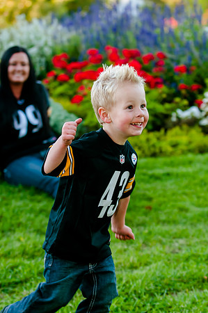 Family Pictues at the International Peace Gardens slc,utah-9020
