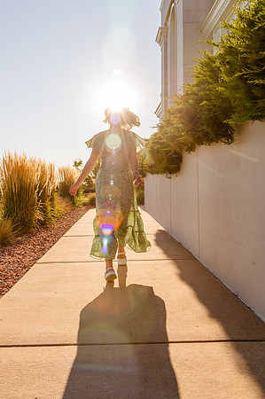 Missionary Photoshoot: Isabelle Petersen at Bountiful Temple