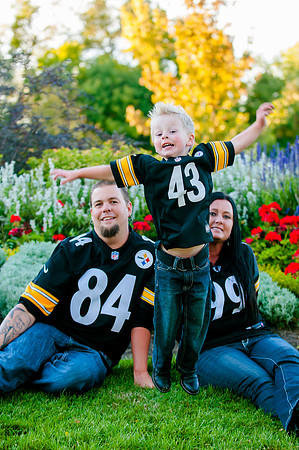 Family Pictues at the International Peace Gardens slc,utah-9015