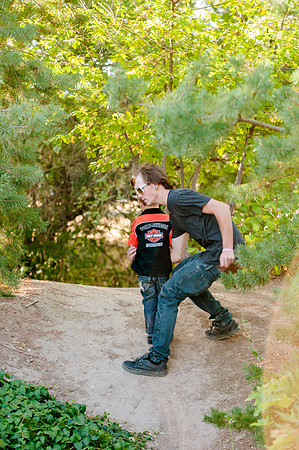 Family Pictues at the International Peace Gardens slc,utah-8793