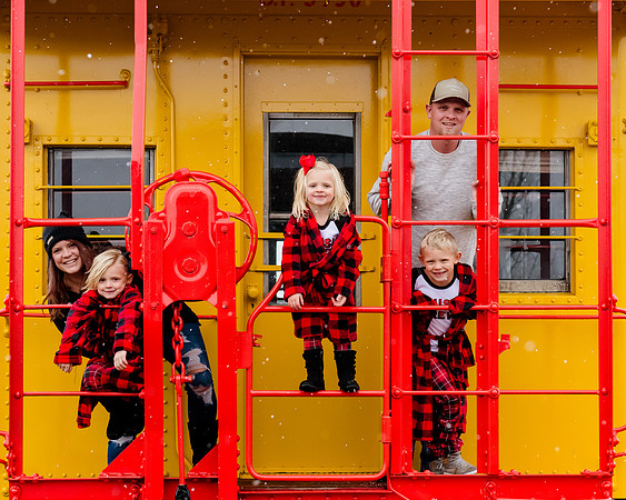 Family Portraits 11-24-2018_DSC5356
