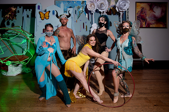 Kiki Cabaret53525