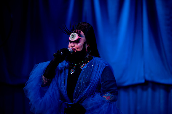 Kiki Cabaret53306