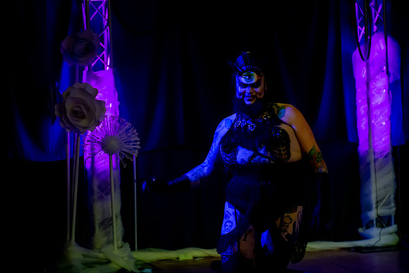 Kiki Cabaret55016