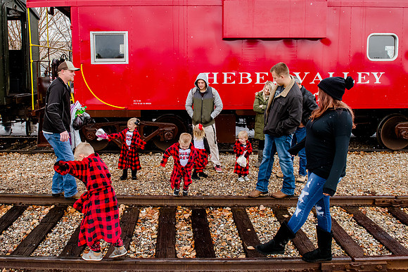 Family Portraits 11-24-2018_DSC6108