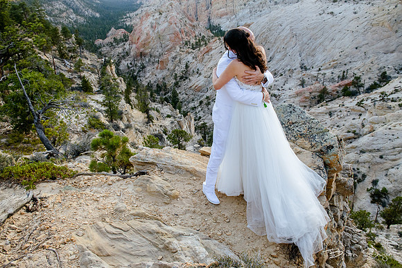 Clifftop Wedding on Hell's Backbone -9366