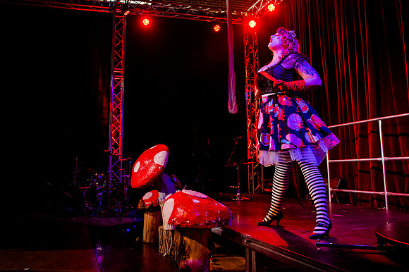 Mad Hatter's Tea Party112518