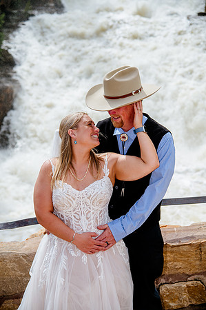 now in June: Megan Collins and Seth Underwood's Mountain Wedding