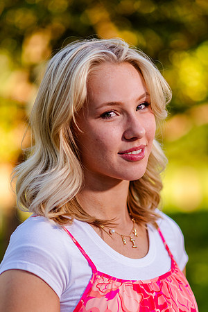 Missionary Photoshoot: Isabelle Petersen at Bountiful Temple