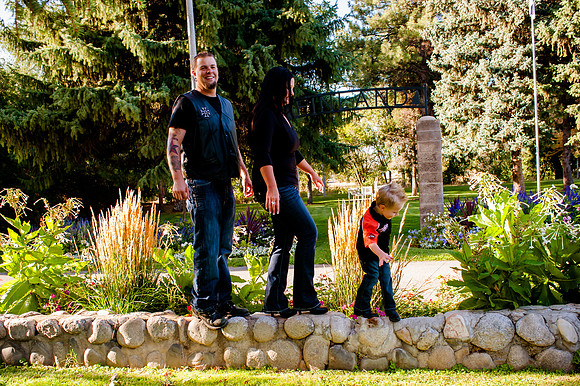 Family Pictues at the International Peace Gardens slc,utah-9702