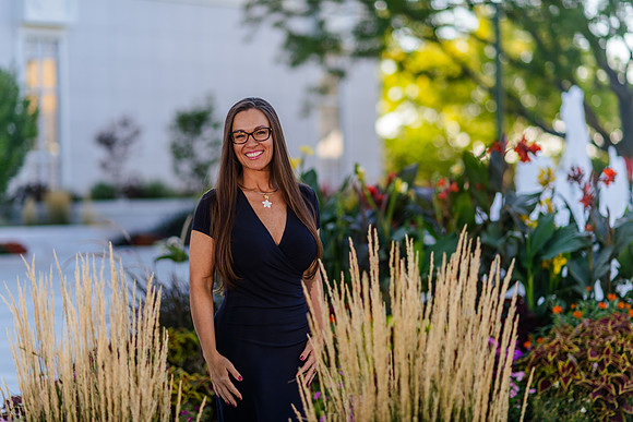 Missionary Photoshoot: Isabelle Petersen at Bountiful Temple