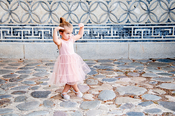 Golden Hour Family Portraits at the International Peace Gardens – The Boss Family884