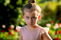 Golden Hour Family Portraits at the International Peace Gardens – The Boss Family8521